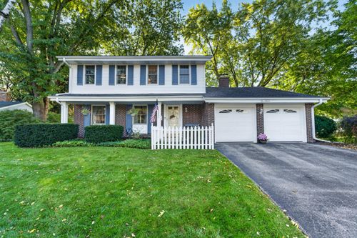 W51N838 Derby Ln, Cedarburg, WI, 53012-1524 | Card Image