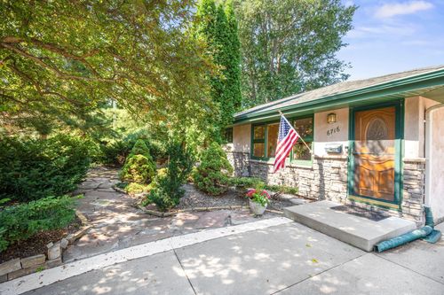 6716 Jefferson St Ne, Fridley, MN, 55432-4445 | Card Image