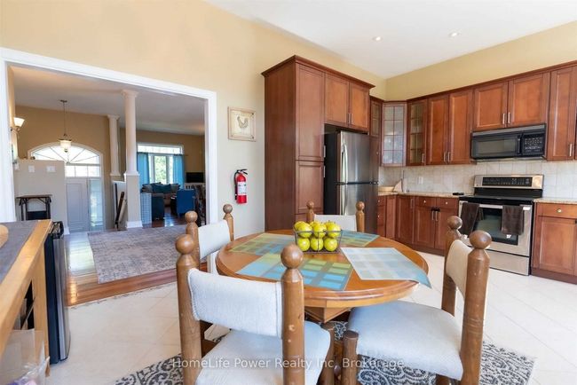 8 Bianca Dr, House other with 3 bedrooms, 3 bathrooms and 1 parking in Niagara on the Lake ON | Image 12