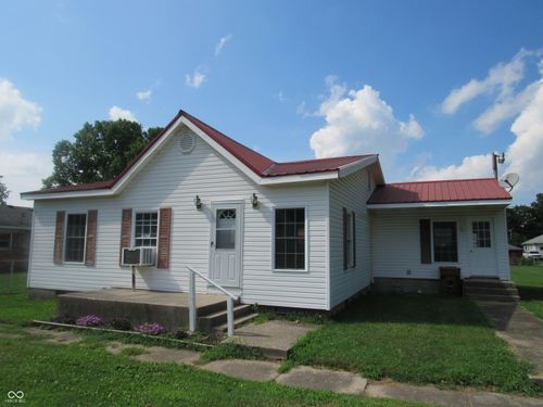 204 E Walnut St, Waynetown, IN, 47990-8264 | Card Image