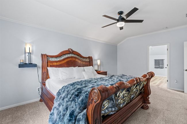 Large Primary Bedroom | Image 23