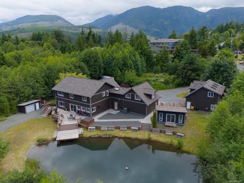 {{alt}} | Card Image