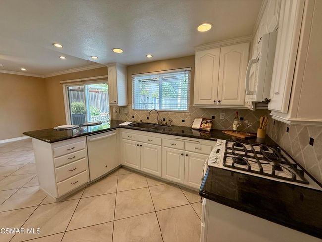 Kitchen 4 | Image 8
