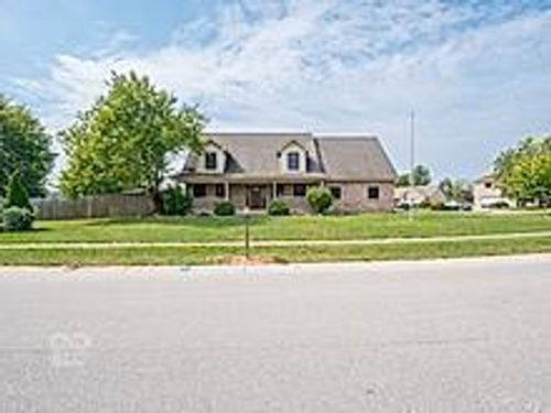 62 Eastview Dr, Bargersville, IN, 46106-8603 | Card Image