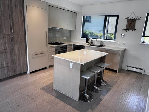 2-589 King Edward Ave W, Vancouver, BC, V5Z2C4 | Card Image