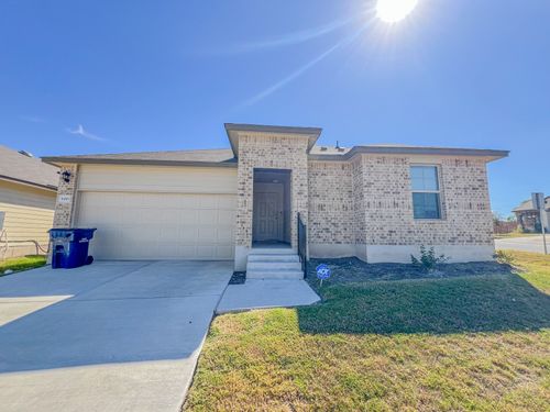 100 Taggart Trl, Jarrell, TX, 76537-0653 | Card Image