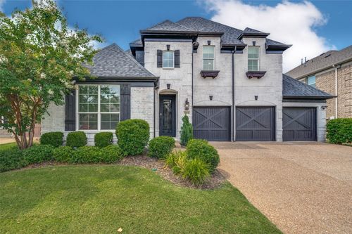900 Southern Hills Way, Aubrey, TX, 76227-1586 | Card Image