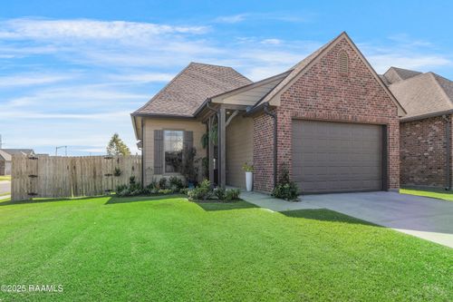 114 Adler Pl, Youngsville, LA, 70592-6075 | Card Image