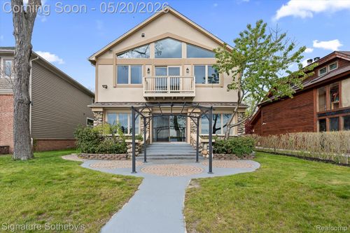 727 Mcdougal Dr, Waterford, MI, 48327-3054 | Card Image