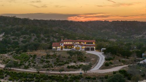 217 Saddle Wood Trl, Comfort, TX, 78013-3800 | Card Image