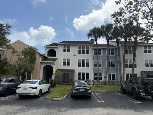 32-2301 N Congress Ave, Boynton Beach, FL, 33426-8605 | Card Image