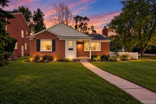 4419 Beverly Ct, Royal Oak, MI, 48073-6351 | Card Image