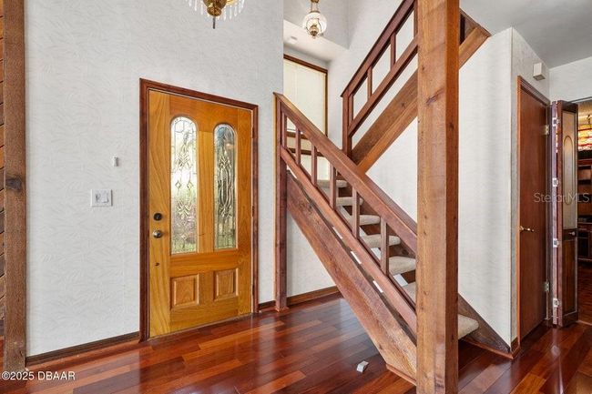 Stairs to 2nd Floor | Image 13