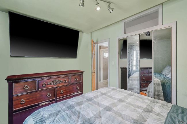 130-13 Lefferts Blvd, House other with 3 bedrooms, 3 bathrooms and null parking in S Ozone Park NY | Image 15
