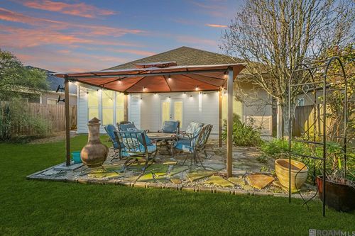 17561 Martin Lake Dr, Baton Rouge, LA, 70816-3621 | Card Image