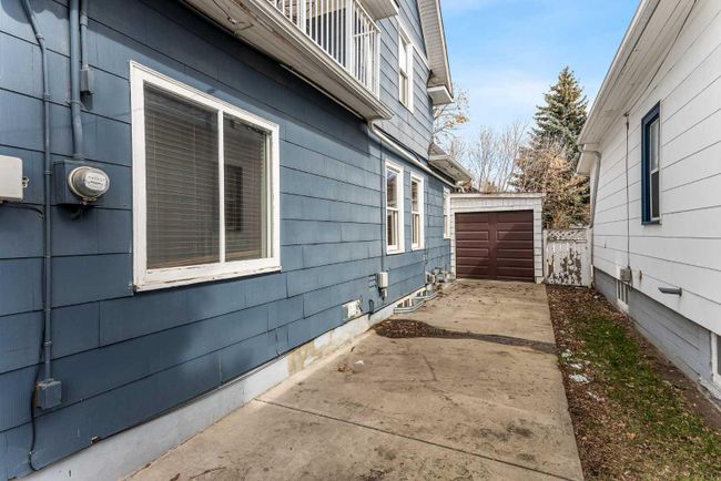724 14 Street Se, Home with 3 bedrooms, 3 bathrooms and 2 parking in Calgary AB | Image 6