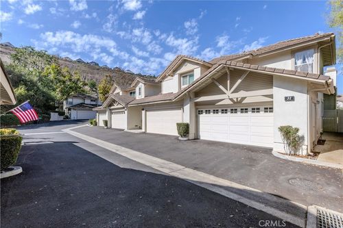 31-5931 Rockinghorse, Irvine, CA, 92602 | Card Image