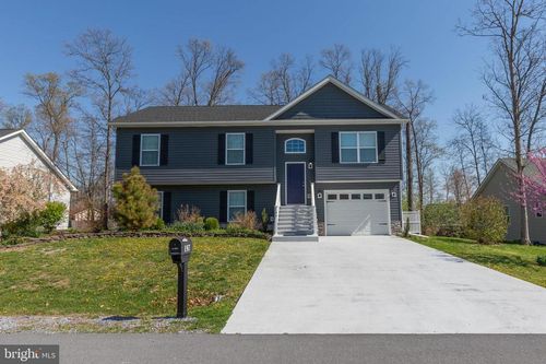 197 Catch Release Ct, INWOOD, WV, 25428-3204 | Card Image