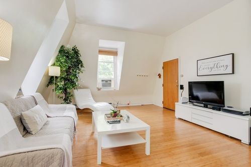 3-88 Cedar St, Boston, MA, 02119-1485 | Card Image