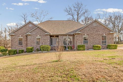 330 Martin Pl, Hopkinsville, KY, 42240-9372 | Card Image