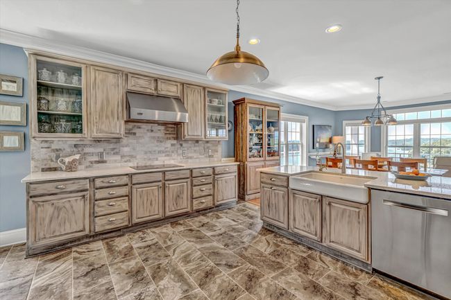220 Village Lane (24) | Image 16