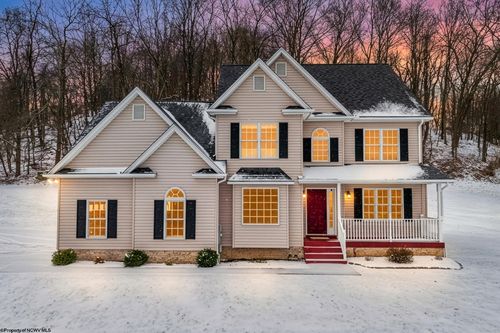 137 Thistledown Ln, Morgantown, WV, 26508-2424 | Card Image