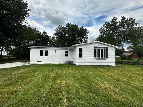 764 Brooklyn Rd, West Brooklyn, IL, 61378-9000 | Card Image