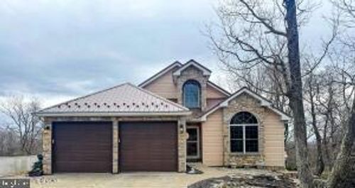 31 Shinnecock Hills Ln, Hazle Township, PA, 18202-9583 | Card Image