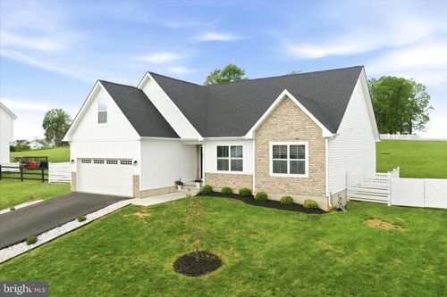 202 Naples Way, CHARLES TOWN, WV, 25414-5474 | Card Image