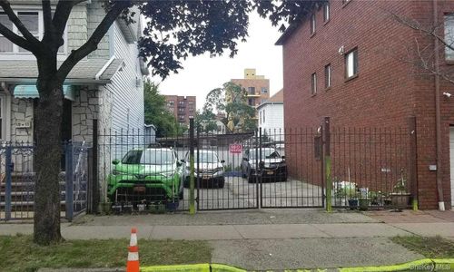 170-15 90th Ave, Jamaica, NY, 11432-5429 | Card Image