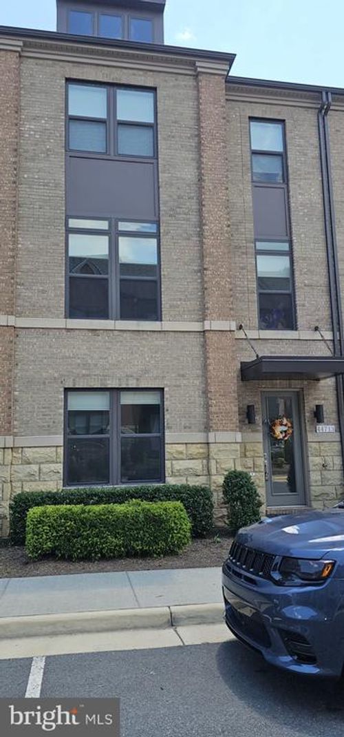 44713 Ellsworth Ter, ASHBURN, VA, 20147-5992 | Card Image