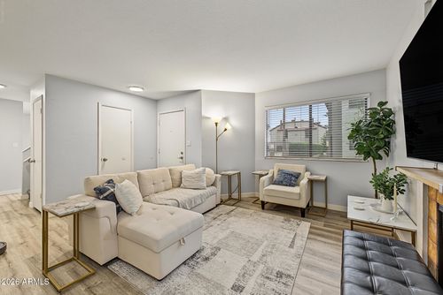 8-2121 S Pennington, Mesa, AZ, 85202-6539 | Card Image