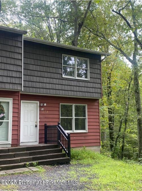 1273 Chateau Dr, East Stroudsburg, PA, 18302-8754 | Card Image