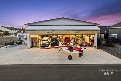 21301 Cessna Ct, Greenleaf, ID, 83626-5008 | Card Image