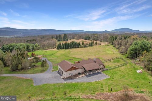 470 Brill Ln, AUGUSTA, WV, 26704-8435 | Card Image