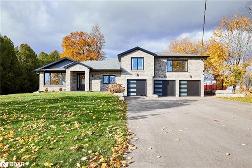 64 Bradley Blvd, Hampton, ON, L0B1J0 | Card Image