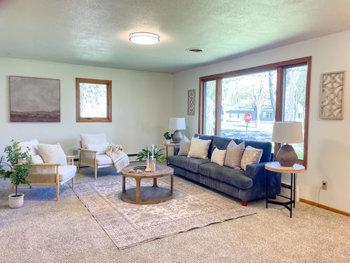 1404 15th Street E, Glencoe, MN, 55336 | Card Image