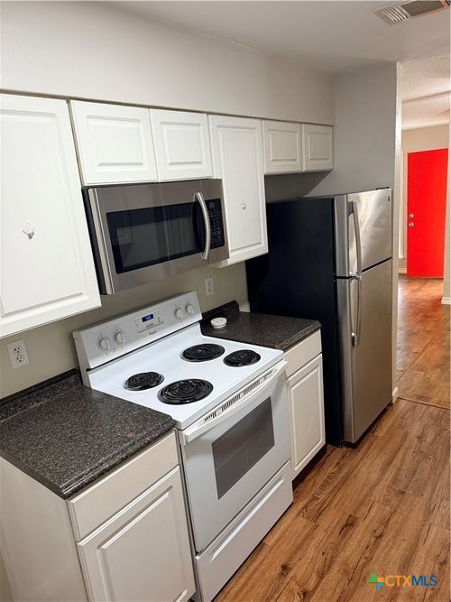 3-208 Uhland Rd, San Marcos, TX, 78666-6969 | Card Image