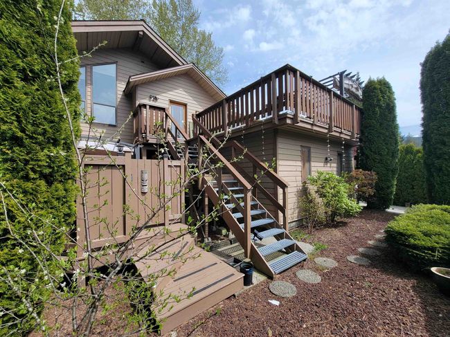 40453 Thunderbird Ridge, House other with 3 bedrooms, 3 bathrooms and 1 parking in Squamish BC | Image 1