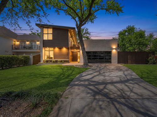 921 N Bailey Ave, Fort Worth, TX, 76107-1011 | Card Image