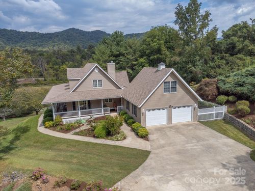 26 Horseshoe Trl, Barnardsville, NC, 28709-8724 | Card Image