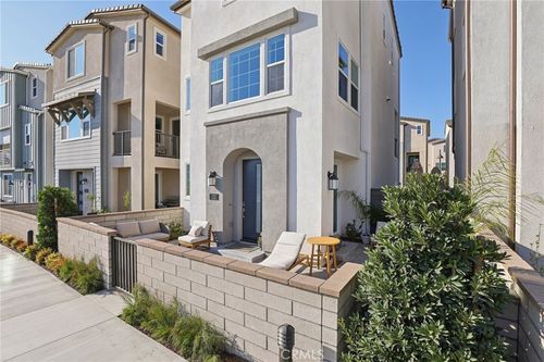 232 Heartland Way, Rancho Mission Viejo, CA, 92694-1717 | Card Image