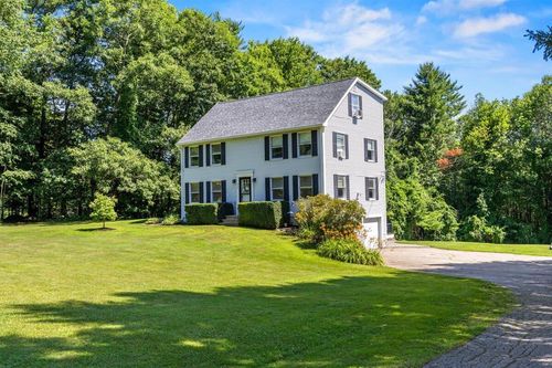 208 Cranberry Meadow Rd, Berwick, ME, 03901-2414 | Card Image