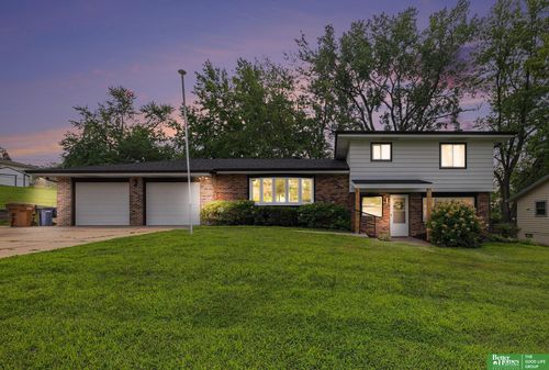 4937 Aspen Dr, Omaha, NE, 68157-2241 | Card Image