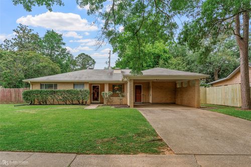 305 Oriole Ln, Shreveport, LA, 71105-4305 | Card Image