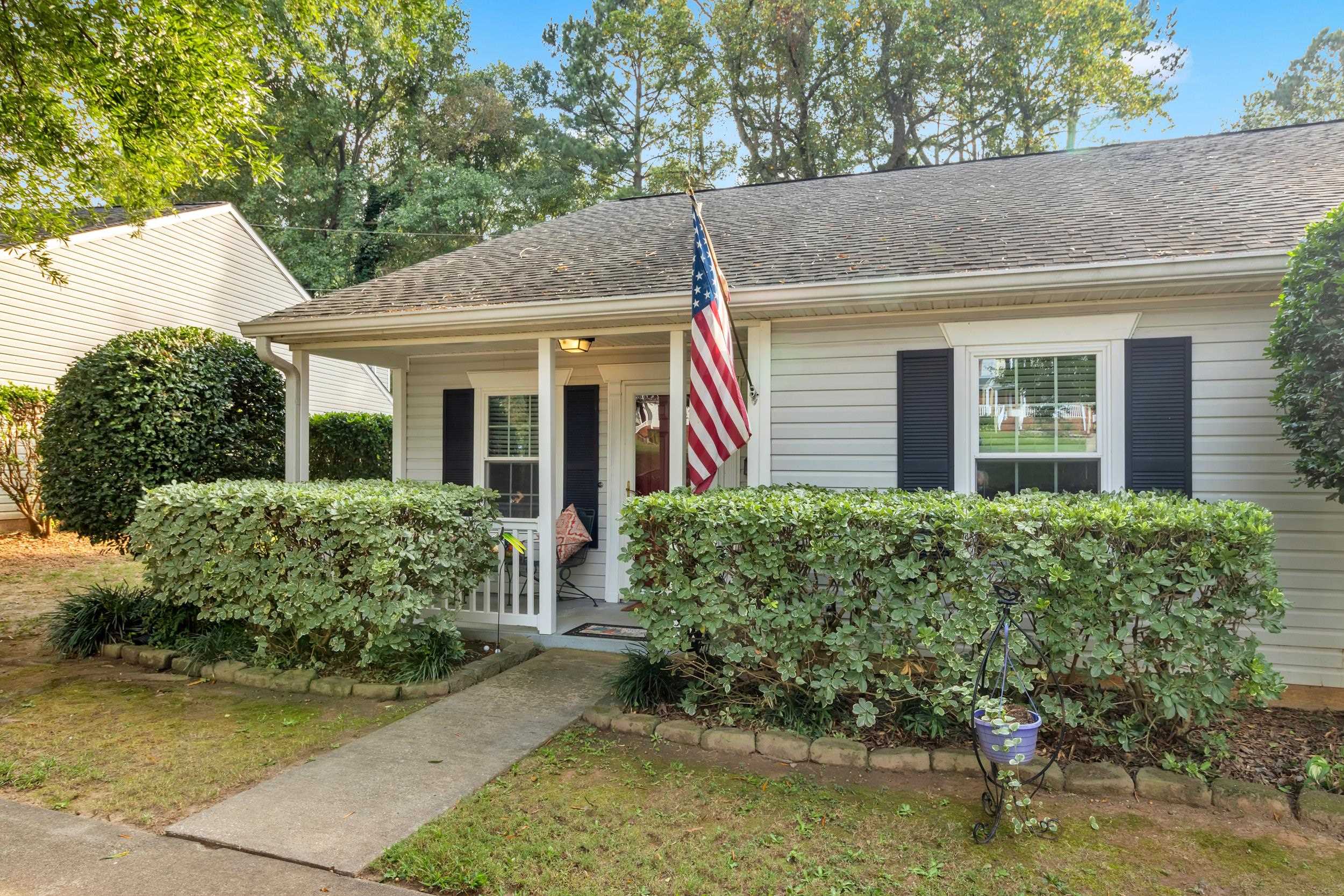 Sweetbriar Ln, Spartanburg, SC 29301