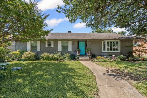 10426 Royalwood Dr, Dallas, TX, 75238-2233 | Card Image