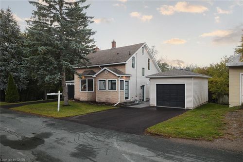 12 Scheifele Pl, Woolwich, ON, N0B1M0 | Card Image