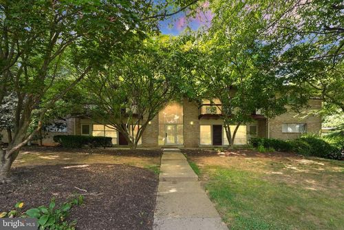 apt-102-4211 Americana Dr, ANNANDALE, VA, 22003-4705 | Card Image