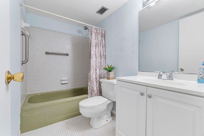 APT-106 - 31 Abbey Ln, Condo with 2 bedrooms, 2 bathrooms and null parking in Delray Beach FL | Image 21